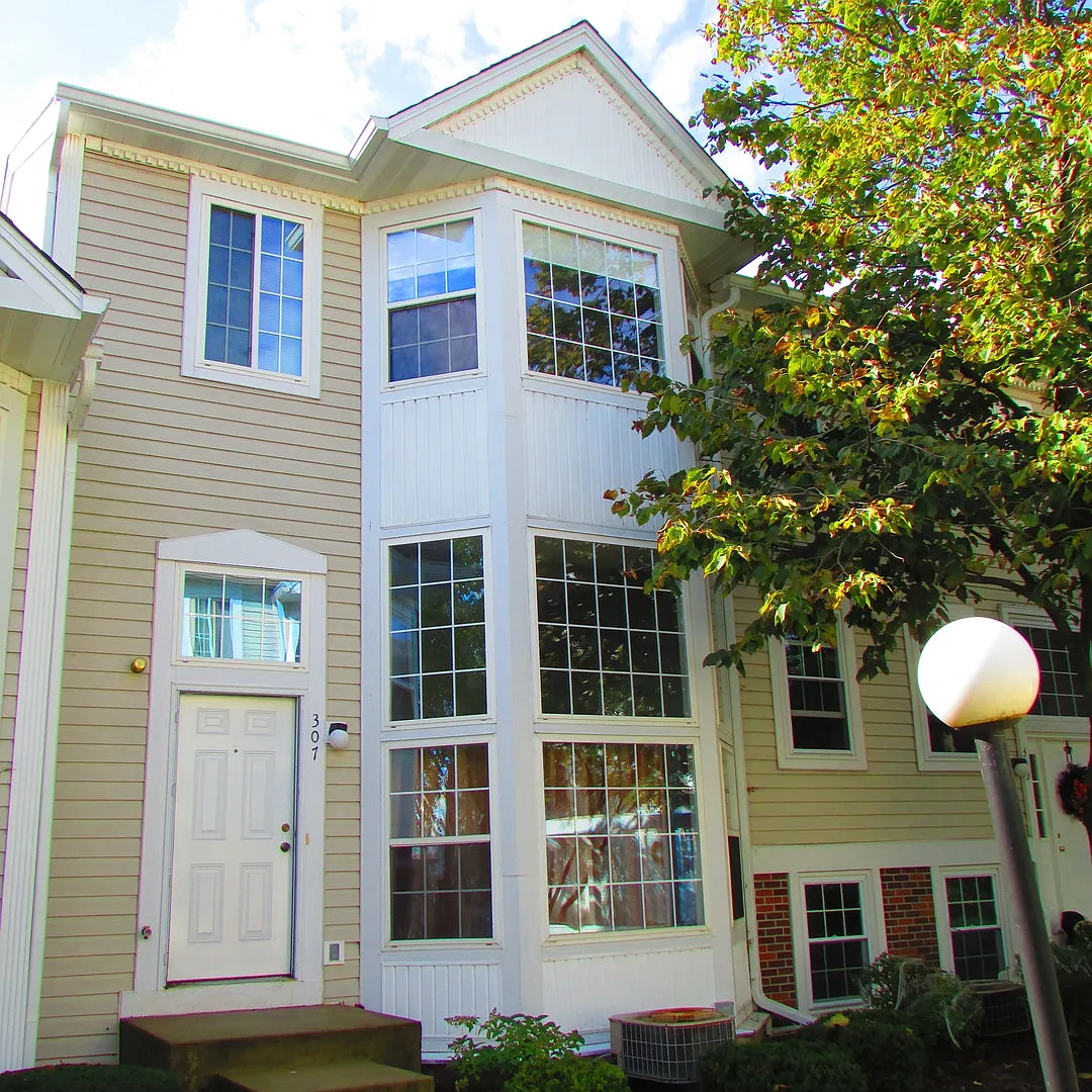 307 Hidden Creek Ln photo 1
