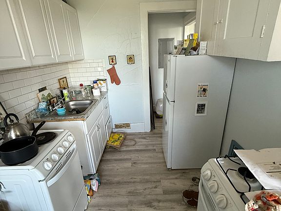 2nd image of 398 Beacon St #8