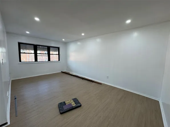 436 Olmstead Ave Floor 2, Bronx, NY 10473