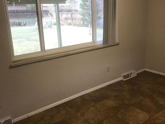 dining area in kitchen