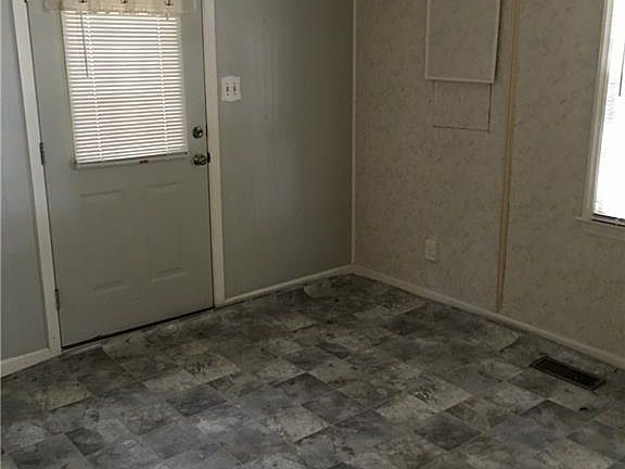 5th image of 1054 S Jones Avenue Ext #22