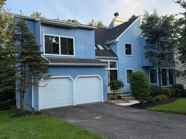 4 Johnson Ln, Voorhees, NJ 08043