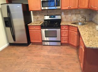 89 W 37th St, Bayonne, NJ 07002