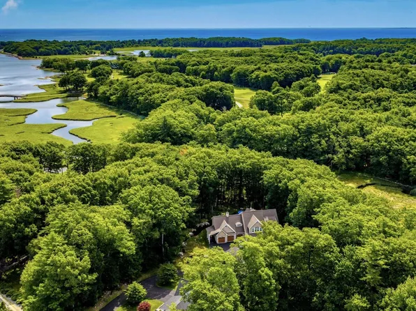 8 Old Ferry Landing Road, Rye, NH 03870