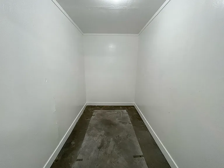 719 E Mulberry St — Photo 5