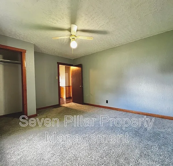 504 Martin St — Photo 24