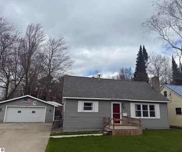 113 Teal Ct, Cadillac, MI, 49601