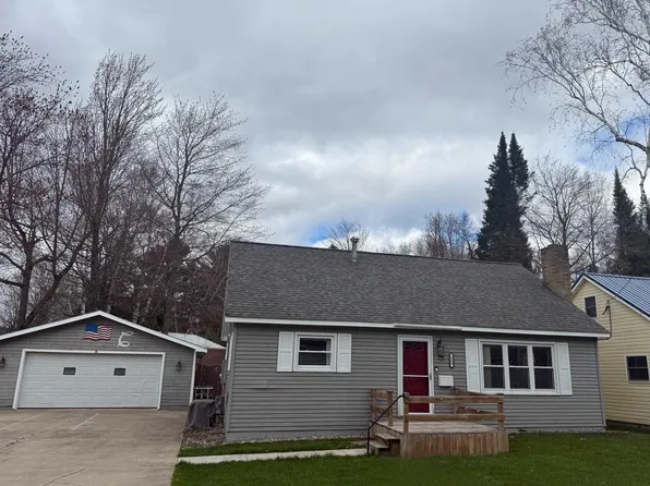 113 Teal Ct, Cadillac, MI 49601