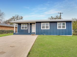 308 Avenue E, Ennis, TX 75119