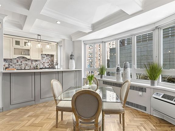 4th image of 333 W 57th St APT 3B