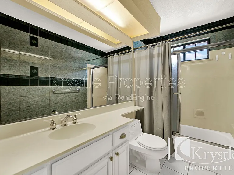 152 Chesapeake Dr — Photo 27
