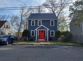 122 Clinton Rd, Weymouth, MA 02189