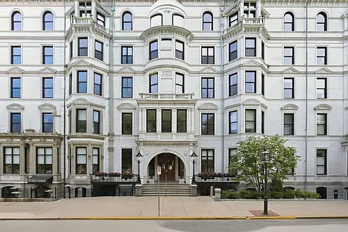 160 Commonwealth Ave #520 Photo 1