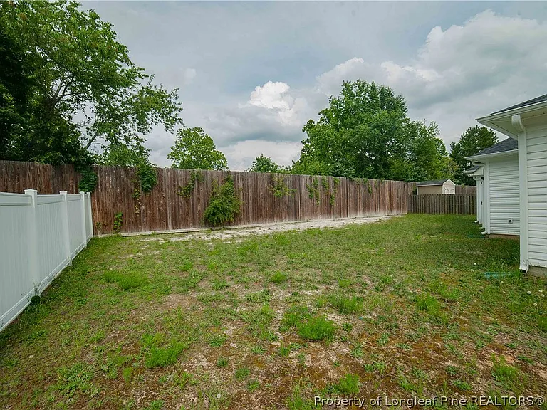212 Stafford Ave — Photo 4