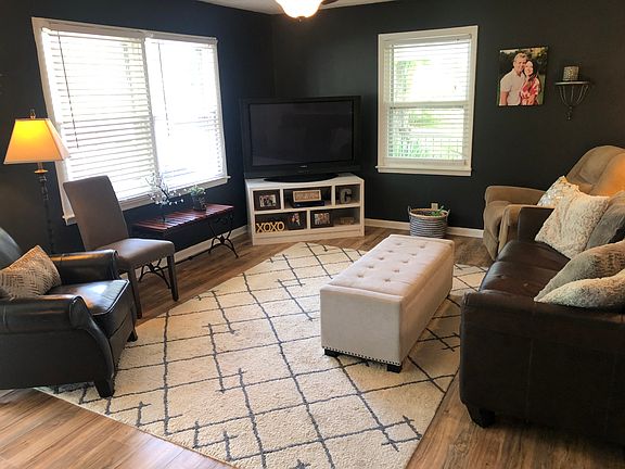 3rd image of 3600 Wildflower Ln