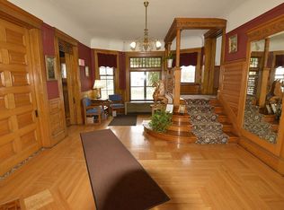 920 S Farwell St, Eau Claire, WI 54701