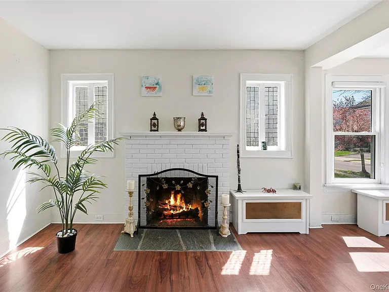 5 Burbury Ln — Photo 10