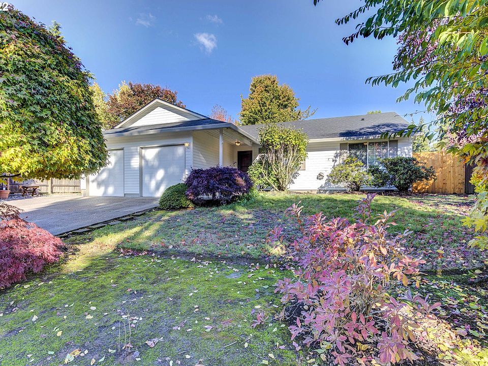 1st image of 2721 SE Willow Dr