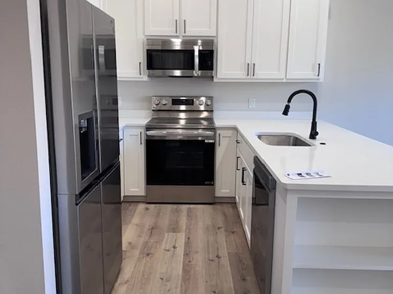 *New Construction* — Photo 28