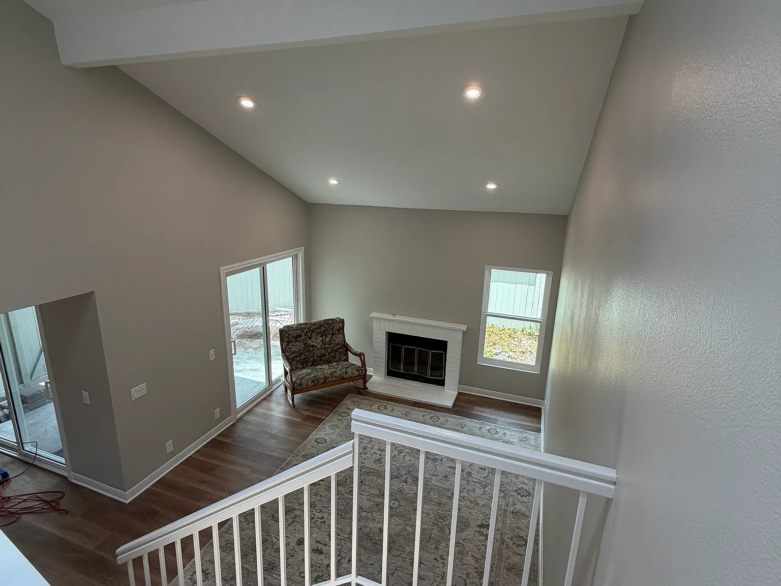 3 bed, 1270 sqft, $4,200 — Photo 2