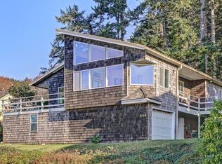 544 Highway 101 N, Yachats, OR 97498