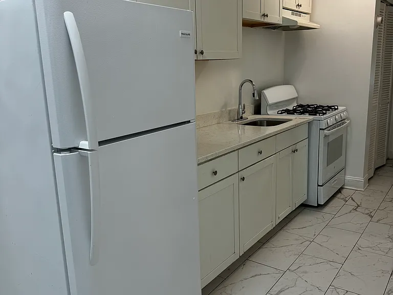 5017 1st St NW #2 — Photo 9
