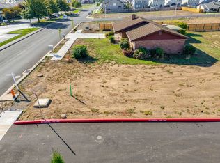 1491 S Fir St #18, Canby, OR 97013