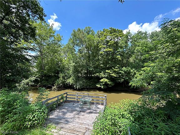 3rd image of 4540 Mahoning Dr