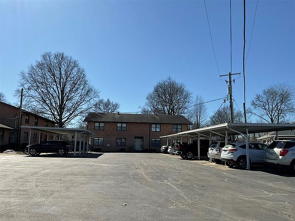 2nd image of 1015 Lindenthal Ave APT 3