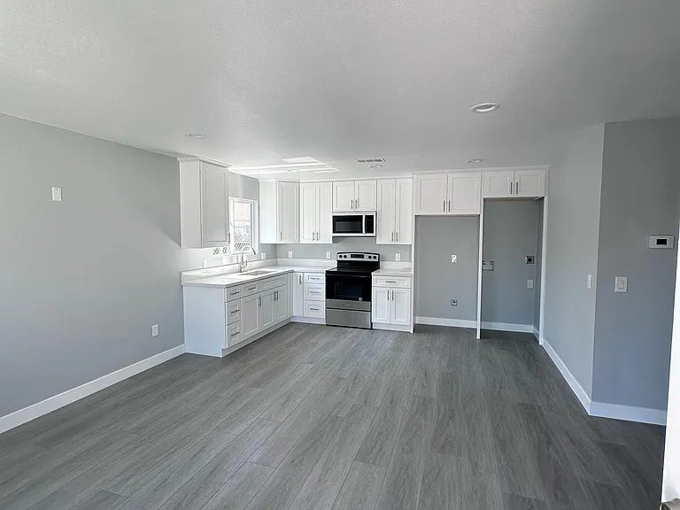 221 Lemon St #3 — Photo 1