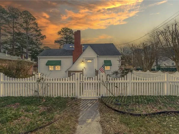 701 Bloom Ave, Chesapeake, VA 23325