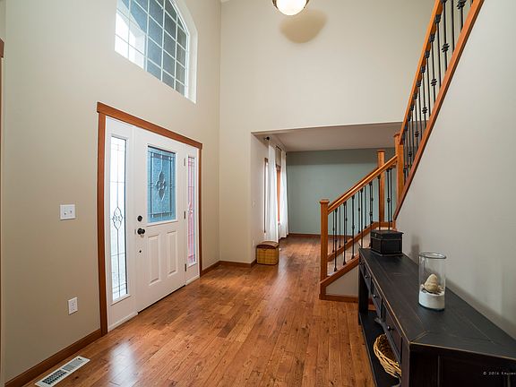 5th image of 18515 93rd St SE