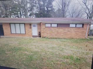 509 N Military St, Loretto, TN 38469
