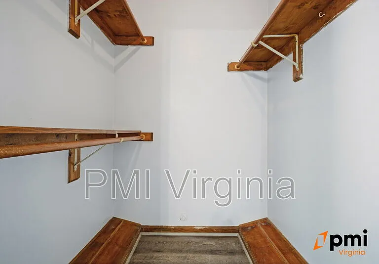 1701 Darrow St — Photo 25