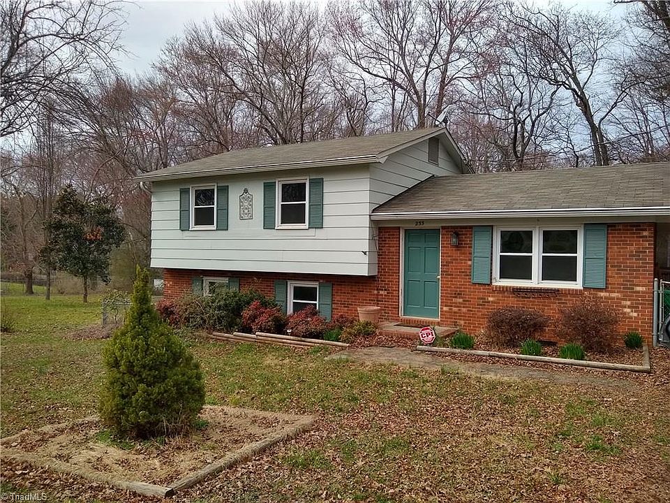 2nd image of 107 Merriweather Dr
