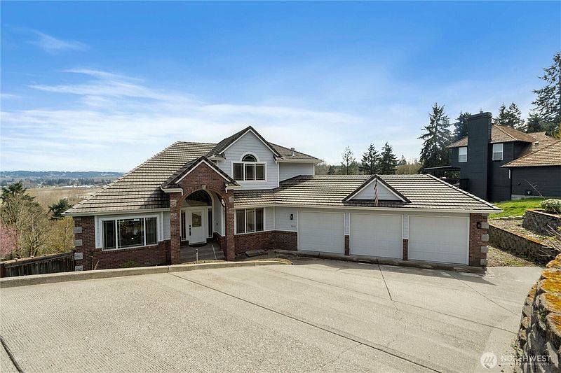 3rd image of 5805 51st Ave CT E