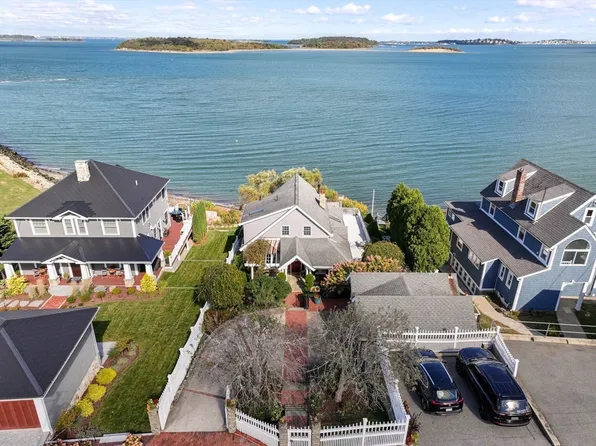 123 Sea Ave, Quincy, MA 02169