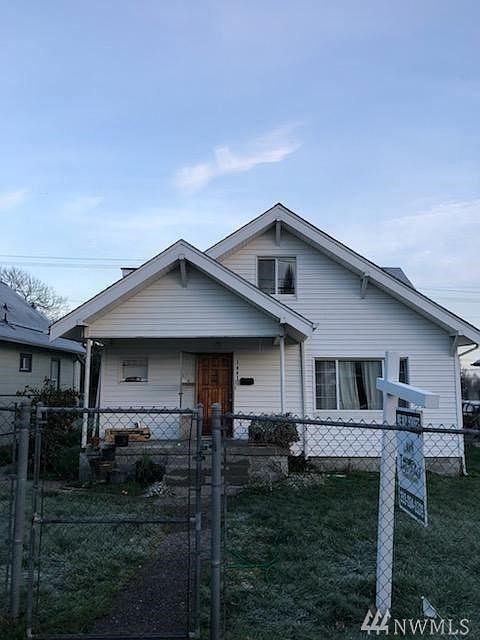 2nd image of 1443 E Fairbanks St