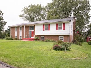 33 Wilson Cir, Milton, PA 17847