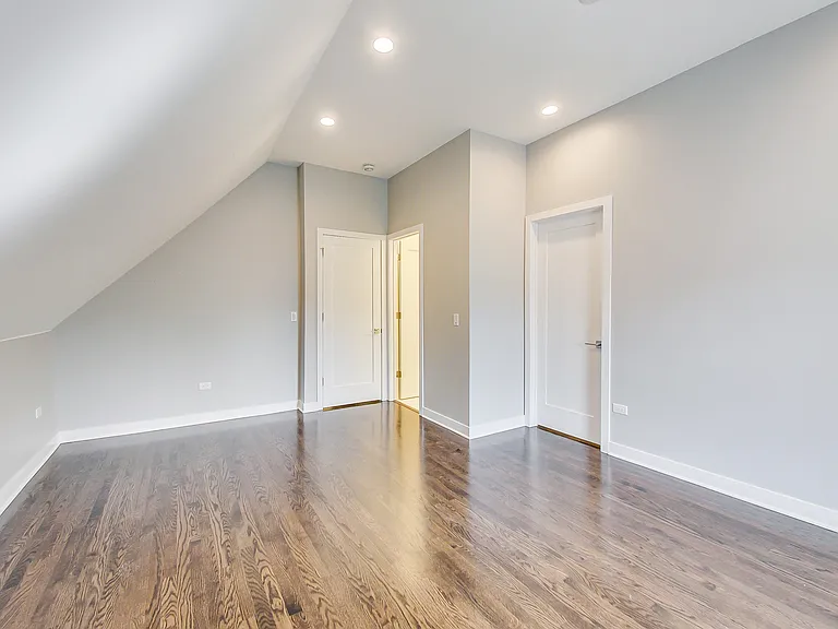 1519 W Henderson St #CH2 — Photo 15
