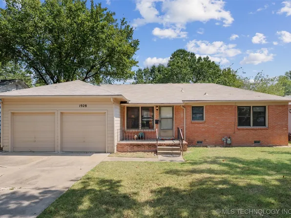 1928 S Santa Fe Ave, Bartlesville, OK 74003