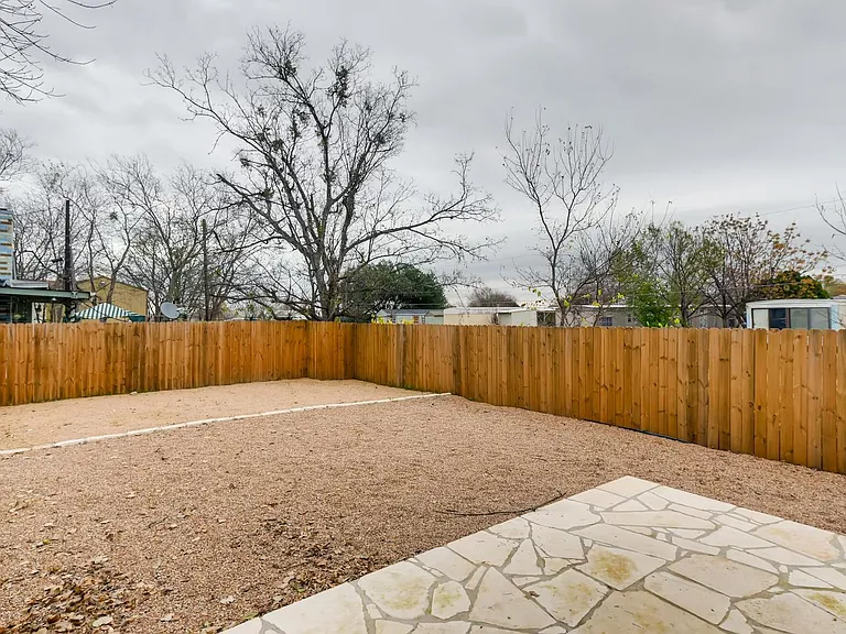 6810 Cruz St #2 — Photo 18