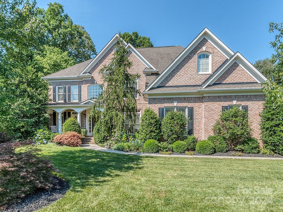 1st image of 7605 Brookmont Ln #195
