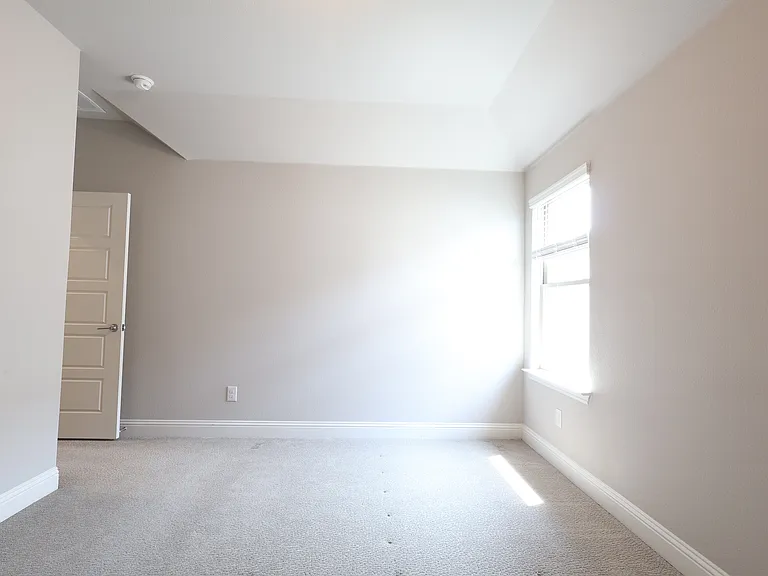12978 Caprock Dr — Photo 37