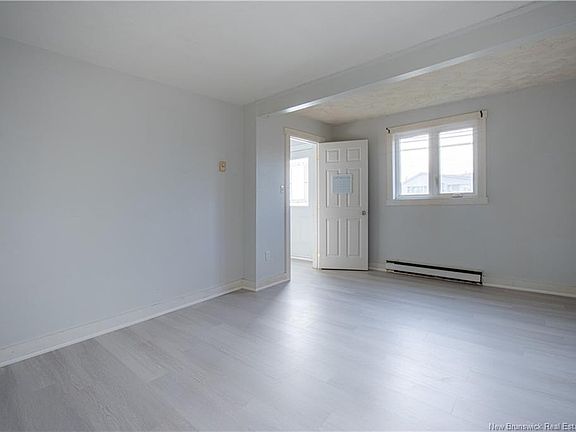 5th image of 41 Vail St