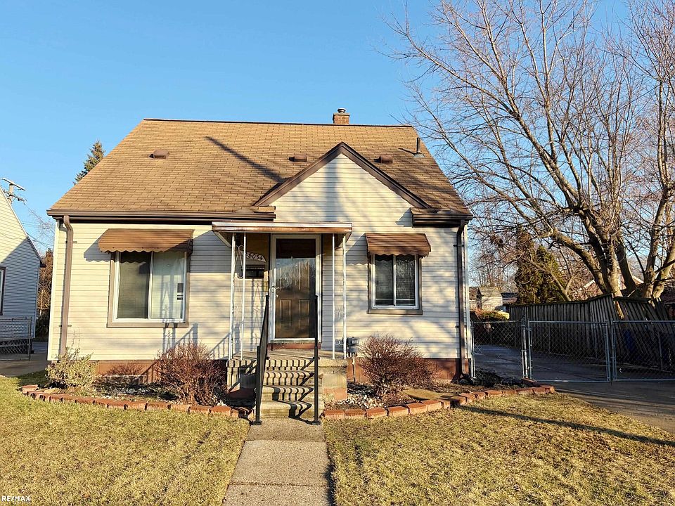 1st image of 28034 Essex St