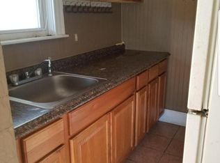 93 Tweed St #1F, Pawtucket, RI 02861