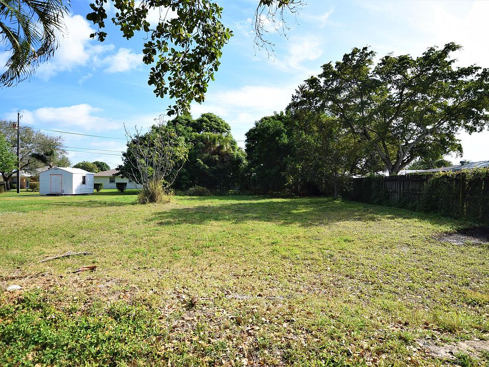 1st image of 805 SW 7th Ave