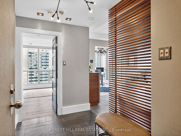 3rd image of 298 Jarvis St #Penthouse 3