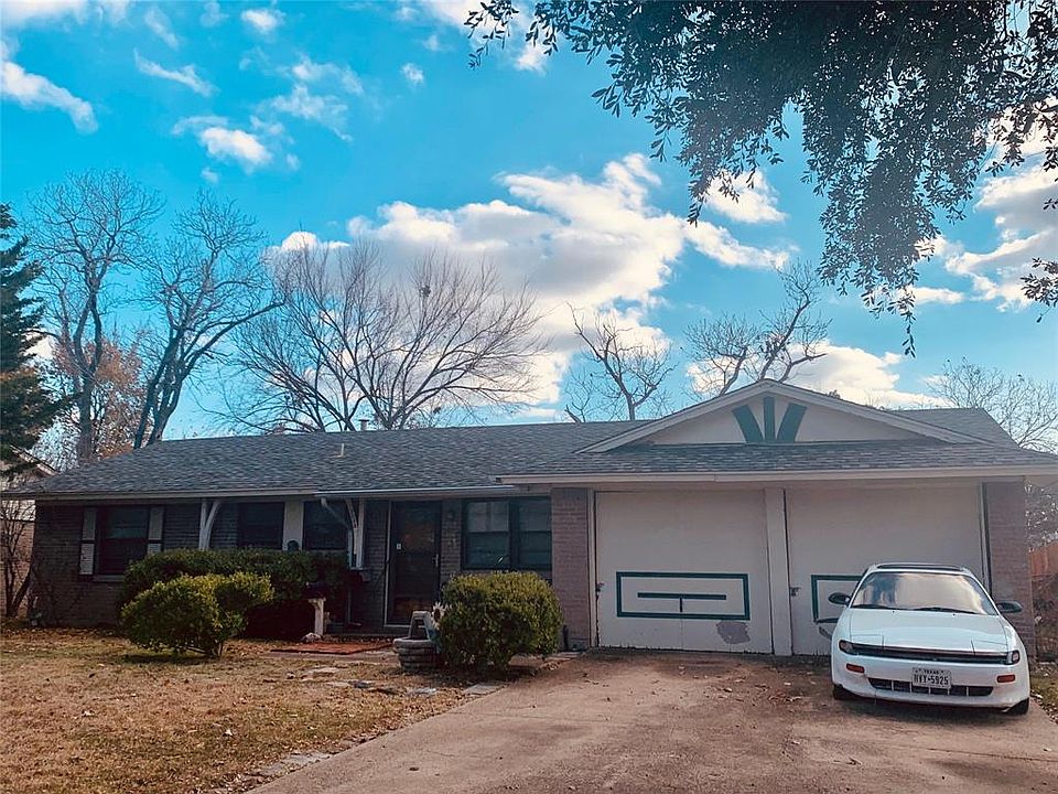 1st image of 3048 Amber Ln